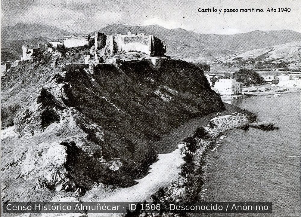 castillo y paseo maritimo